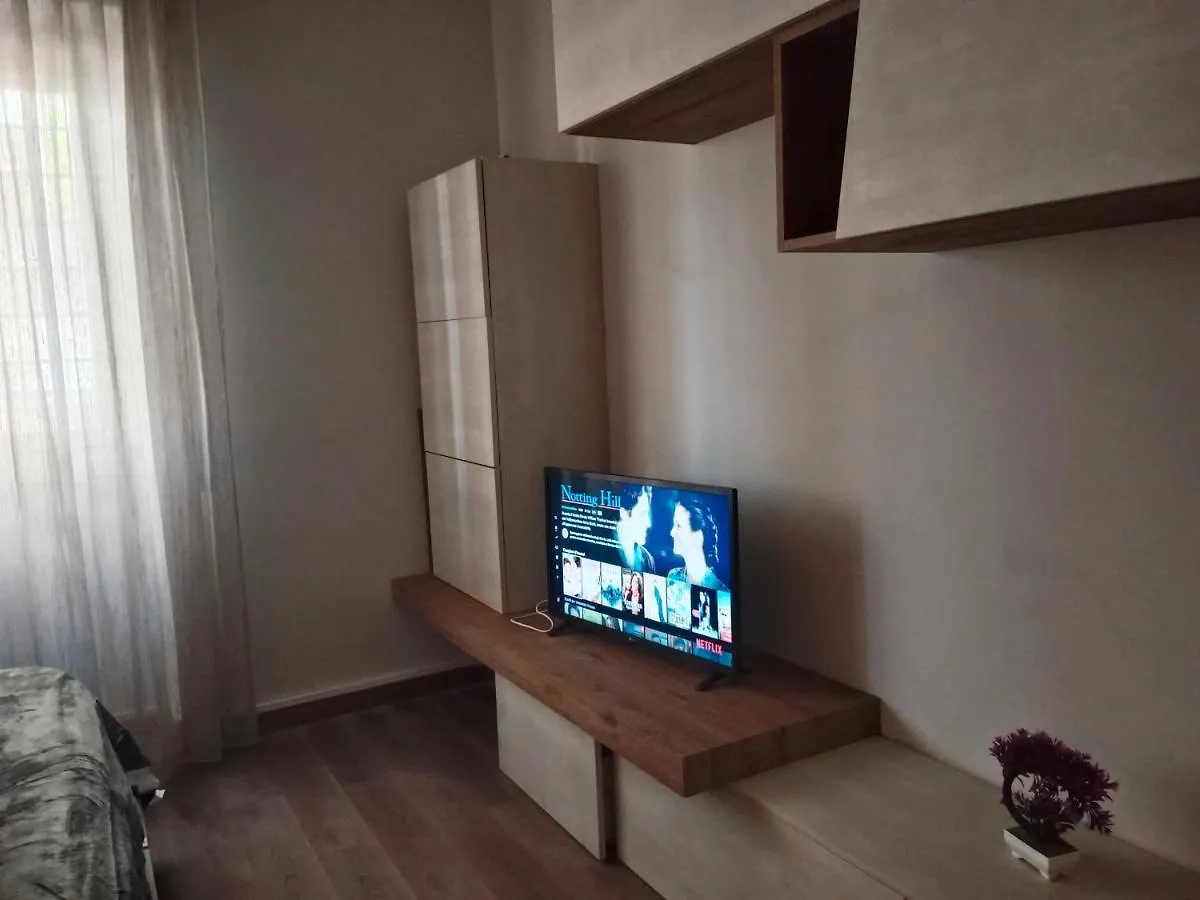 Apartment Graziosa Casetta Vicino Alla Metro Rome